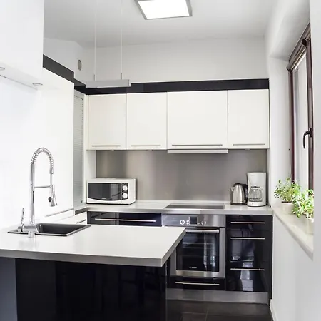 Ap-apartments Wspolna No. 50 *
